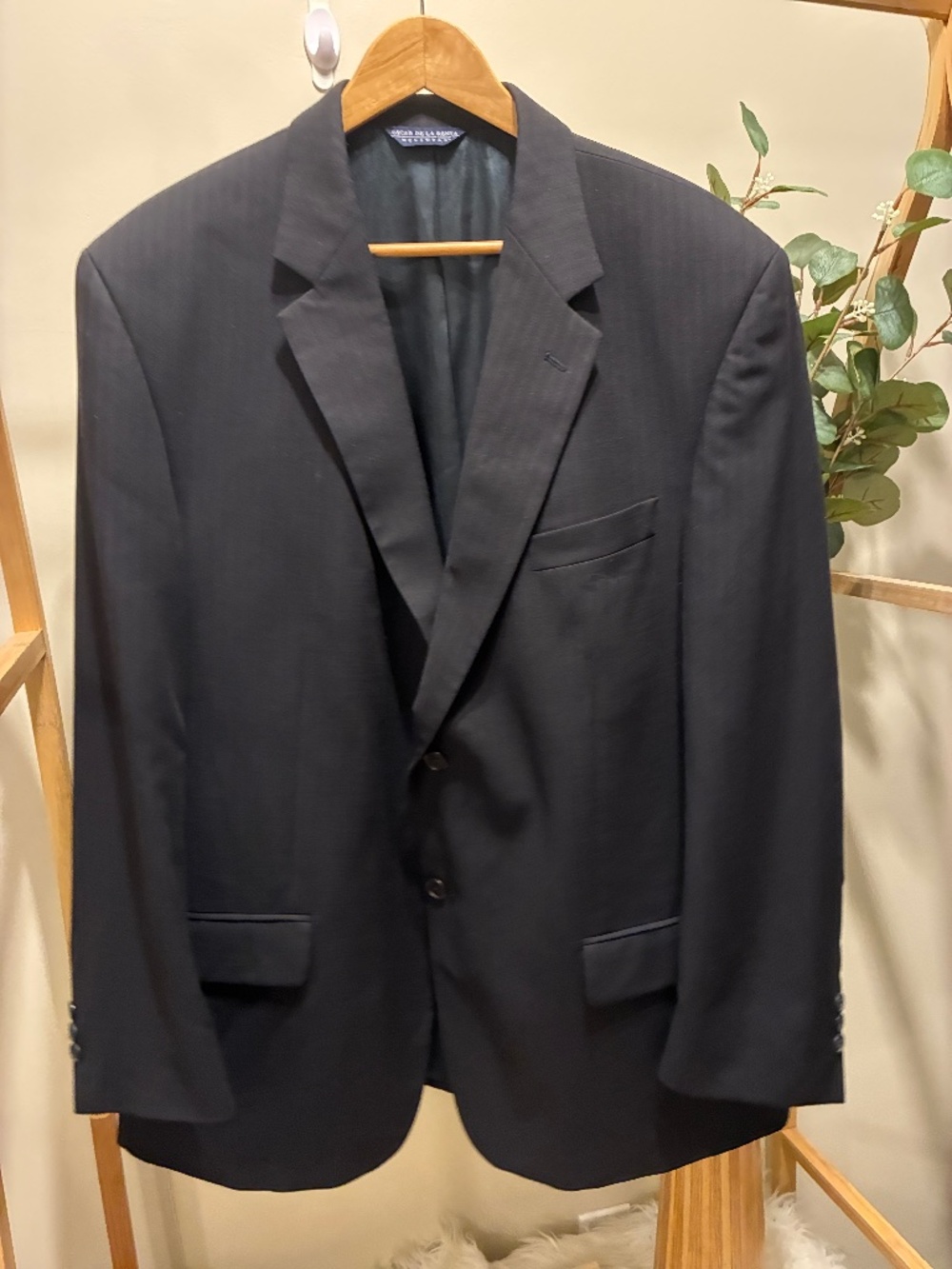 Oscar de la Renta Men’s Pinstriped Black Blazer